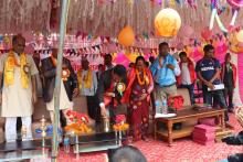 माननीय महेश्वर गहतराज (अथक) द्वारा दिप प्रज्वलन गर्दै गर्दाको तस्विर |
